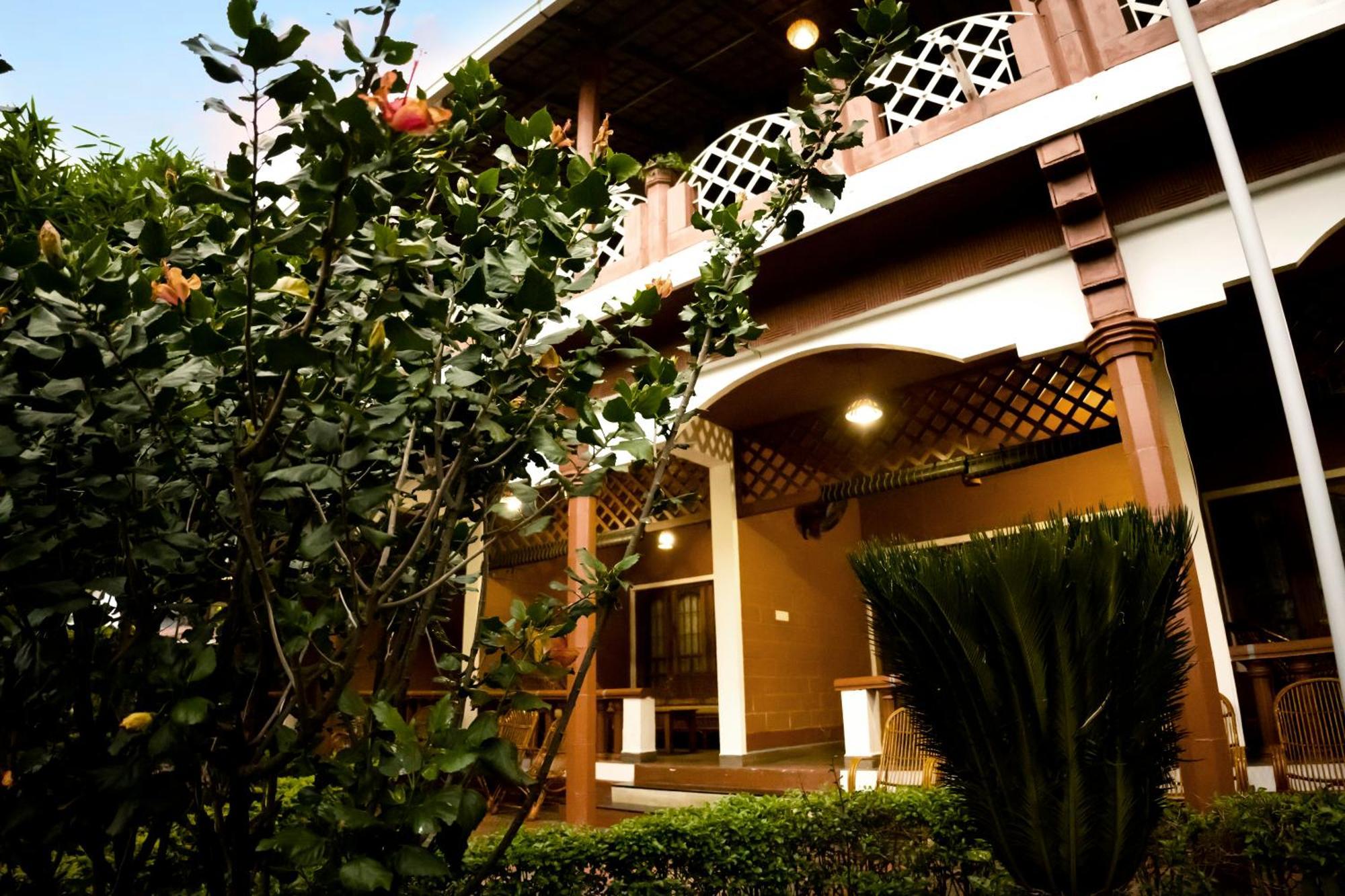 The Nest Inn Resort Masinagudi Exteriör bild