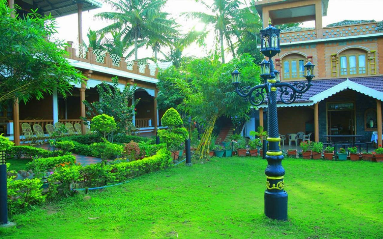 The Nest Inn Resort Masinagudi Exteriör bild